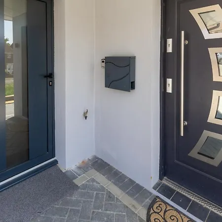 Stylish Retreat Apartment Brighton Exterior photo